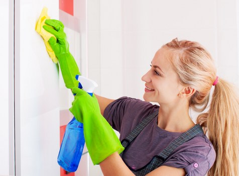 Commercial carpet cleaning service in Tottenham Green office interior
